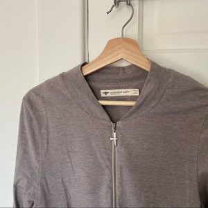 Untouched World (NZ) cropped zip jacket